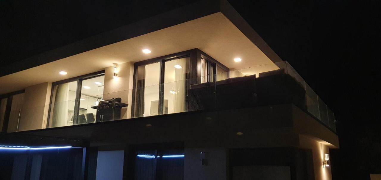 Luxury Apartments In Balatonalmadi, Almadi Lux Apartman II - Crystal White Eksteriør billede